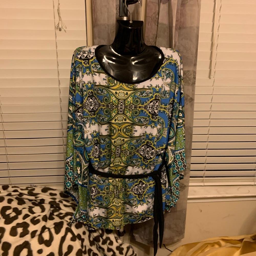 Bell sleeve top